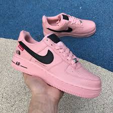 Supreme The North Face Nike Air Force 1 Sup Af1 Low Pink Black Ar3066 800 In Hand Lateral Anpkick Com Sneakers Fashion Shoes Nike Air Shoes