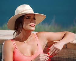 The photo that was posted this week is beautiful, khloé wrote on instagram. Khloe Kardashian Says She S A High Risk Carrier For Second Pregnancy The Bharat Express News