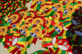 Kürt zaza kökenli olup, babasının adı tahir, annesinin adı sadiye'dir. Selahattin Demirtas The Trial Of The Man Who Wanted To Be Turkey S President Opendemocracy