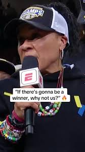 Dawn Staley dropping bars per usual 💯 #southcarolin #wbb #dawnstaley