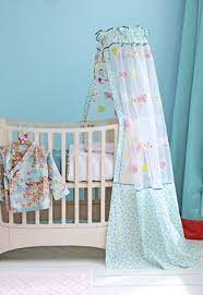 een bedhemel staat erg romantisch en gezellig boven een kinderbed of wieg goed nieuws want een bedhemel zelf maken kan i wieg crib kamers voor kleine meisje