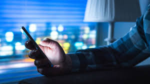 Revenge porn, che cosa è il reato penale punito dallarticolo 612 | Vanity  Fair Italia