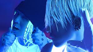 New music video for gd x taeyang's single 'good boy'shot for the 2015 ytmas and featured as a youtube music moment. Hd Wallpaper Bigbang Dance Dragon G Dragon K Pop Kpop Taeyang Wallpaper Flare