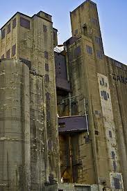 The Canada Malting Company Silos At The Foot Of Bathurst St In Toronto In Toronto Silos Abandoned Town Landscape Photos