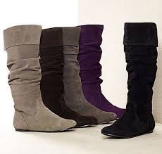 Removing Salt Stains From Your Suede Boots Naturally It Really Works Mix 1 4 Cup White Vinegar And 1 Cup Water How To Clean Suede Boots Suede Flat Boots