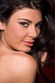 Very good and super easy!! Images Angela Martini Miss Albania Universe 2010