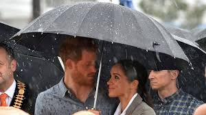 Prinz harry dachte offenbar schon seit einiger zeit darüber nach, seine tochter lili zu nennen. Herzogin Meghan Prinz Harry Zweite Weihnachtskarte Aufgetaucht Gala De