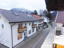 Weitere informationen und statistiken zur suche: 3 Zimmer Wohnung Zum Verkauf Mullritterweg 83324 Ruhpolding Mapio Net