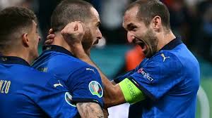En tout, les deux équipes se sont affrontées à 27 reprises, les azzurri l'ont emporté 11 fois. Nxll8opzanx0hm
