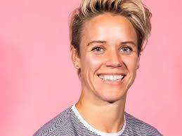 Lori Shamblin's Instagram, Twitter & Facebook