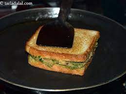 Potato Sandwich Aloo Sandwich Aloo Sandwich Made On Tawa Recipe Vegetarian Sandwich Recipes Jamun Recipe Indian Snack Recipes