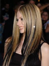 Avril Lavigne Photo Avril Lavigne Hair Inspo Color Black To Blonde Hair Hair