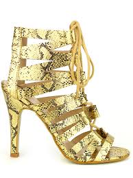 Les sandales sortent des placards pour habiller nos pieds et laisser nos orteils se laisser doucement caresser par le soleil ! Sandale Doree Reptile Akatapa Semelle Interieure Confort Cendriyon Com