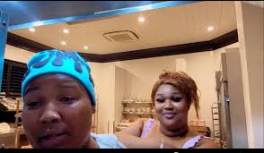 Where are the baddies over here , love to connect with ambitious women