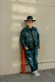 I absolutely love bobcat goldthwait. Bobcat Goldthwait Has Moved On Why Can T We Catch Up The New York Times
