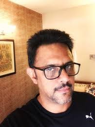 Preet Kanwal's Instagram, Twitter & Facebook