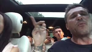 Glenn Tamplin sings the world greatest