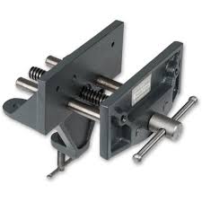 Axminster Trade Vices Woodworkers Vice With Table Clamp 150mm In 2020 Table Clamp Woodworking Woodworking Vice