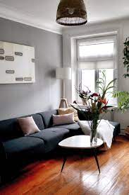 Was sie jedoch alle gemeinsam haben, ist, dass sie neutraler im vergleich zu anderen farben wirken und das lässt sie leuchten. Graue Wand Bilder Ideen Couch