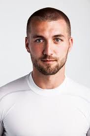 Coupe de cheveux rasé homme. Coupes Homme Cheveux Longs Mi Longs Courts Viadom Coupe Rase Homme Coupe Homme Court Cheveux Rases Homme