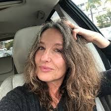 Michele Simard's Instagram, Twitter & Facebook