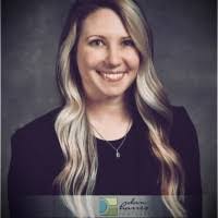 Renee Dunlap's Instagram, Twitter & Facebook