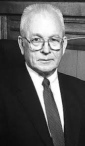 Parker Echols's Instagram, Twitter & Facebook