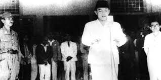 Revisi 2018 (semester 1) sejak awal kemerdekaan seluruh rakyat indonesia bertekad untuk menentukan nasib bangsa sendiri yang baru saja lepas dari belenggu penjajahan dengan berupaya mempertahankan kemerdekaan. Hari Hari Menegangkan Menjelang Proklamasi 17 Agustus 1945 Merdeka Com