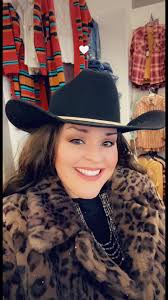 Beth Dutton Carhartt