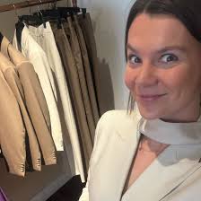 WMNSUIT (@wmnsuit) • Instagram photos and videos