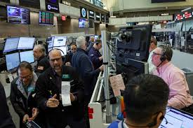 S&P 500 and Nasdaq notch records, boosted by AI and earnings optimism
