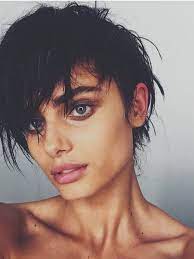 Taylor hill instagram short bob hairstyles short hair styles hairstyle haircuts for fine hair hair styles taylor hill hair hair crush hair inspo. Taylor Hill Goes For The Crop And Cuts Hair Into Short Style British Vogue British Vogue