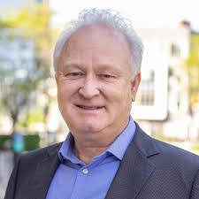 Seth Mathis's Instagram, Twitter & Facebook