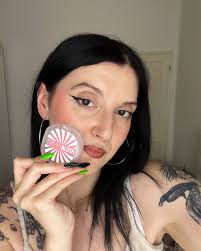 TINTARK Cheeky Blush Makeup Compact for Face, Red Blush Palette