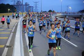 1st series @ besraya expressway e9. Ijm Allianz Duo Highway Challenge Attracts 5 700 Runners Sports247