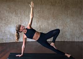 Entdecke die erstaunliche wirkung von bikram hot yoga auf deinen körper. Die Top 6 Yoga Posen Fur Starke Bauchmuskeln