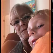 Anna Widdowson (@Annavaldab)