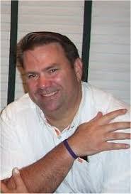 Lea Grimes's Instagram, Twitter & Facebook