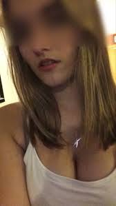 Chloé, petite salope prête pour du sexe en Bretagne - Plan cul 🇫🇷