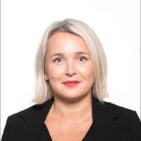 Elsa Clement's Instagram, Twitter & Facebook