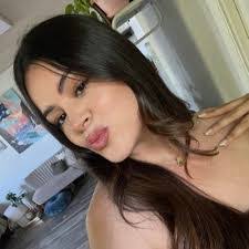 Melissa Salgado's Instagram, Twitter & Facebook