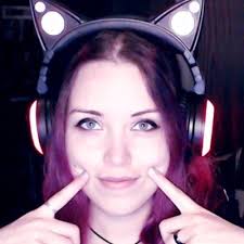 Ashley Maczko (@AshleyMWitter)