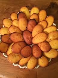 Madeleines Faciles Au Citron Facon Cyril Lignac Recette Madeleine Facile Recettes De Cuisine Recette