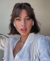 Krista Simon (krittasimon)