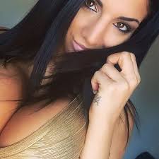 Stella Dean (@loraqwann)