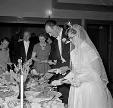 Brudparet Sven Sundgren. 27 oktober 1945. ElKompaniet. -Länsmuseet  Gävleborg