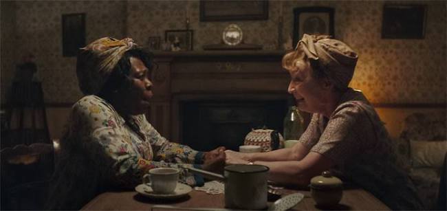 Mrs. Harris Goes to Paris" Blu-Ray Movie Review