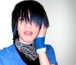 Cute Emo Boys Fashion Http Emofashiondress2011 Blogspot In 2012 10 Cute Emo Boys Fashion Html Short Hair Blue Short Hair Styles Cute Emo Boys