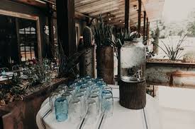 If you're planning a summer wedding, yours is probably not the only one your guests will be attending this season. Outdoor Summer Wedding Tips To Keep Everyone Comfortable And Cool Nikkolas Nguyen