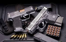 Combat carry🎖 @sigsauerinc 365 & GLock 26, what's your favorite every day  Carry?